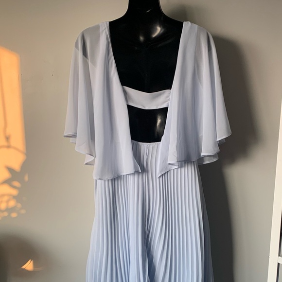 ASOS flutter sleeve baby blue pleated dress - Picture 7 of 8